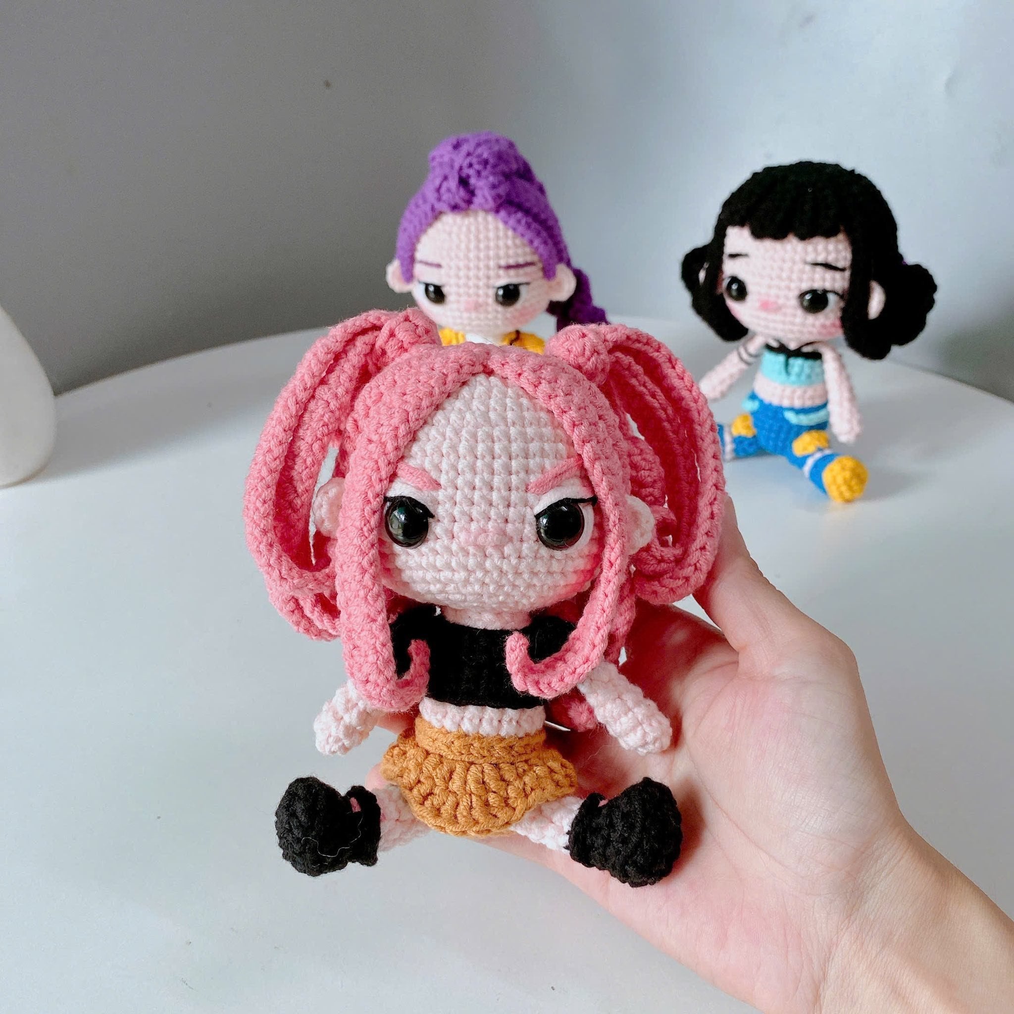 Huntrix crochet doll/kpop demon hunter girl : Mira, Rumi, Zoey, Jinu