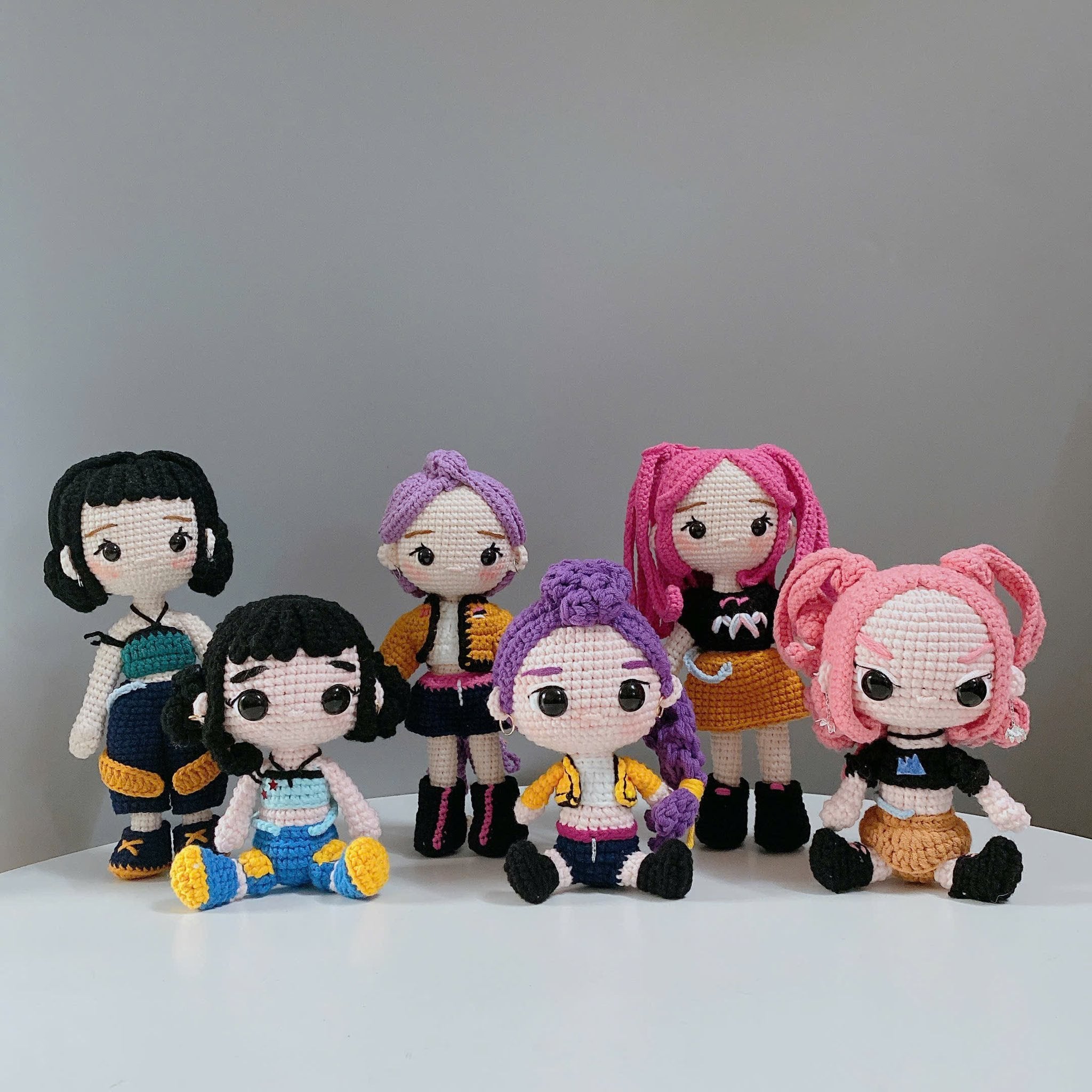 Huntrix crochet doll/kpop demon hunter girl : Mira, Rumi, Zoey, Jinu