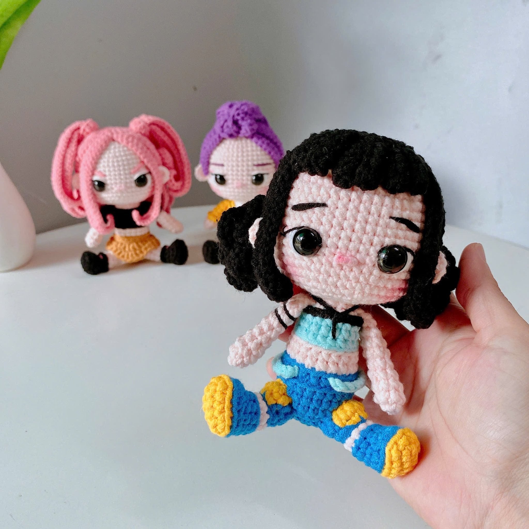Huntrix crochet doll/kpop demon hunter girl : Mira, Rumi, Zoey, Jinu