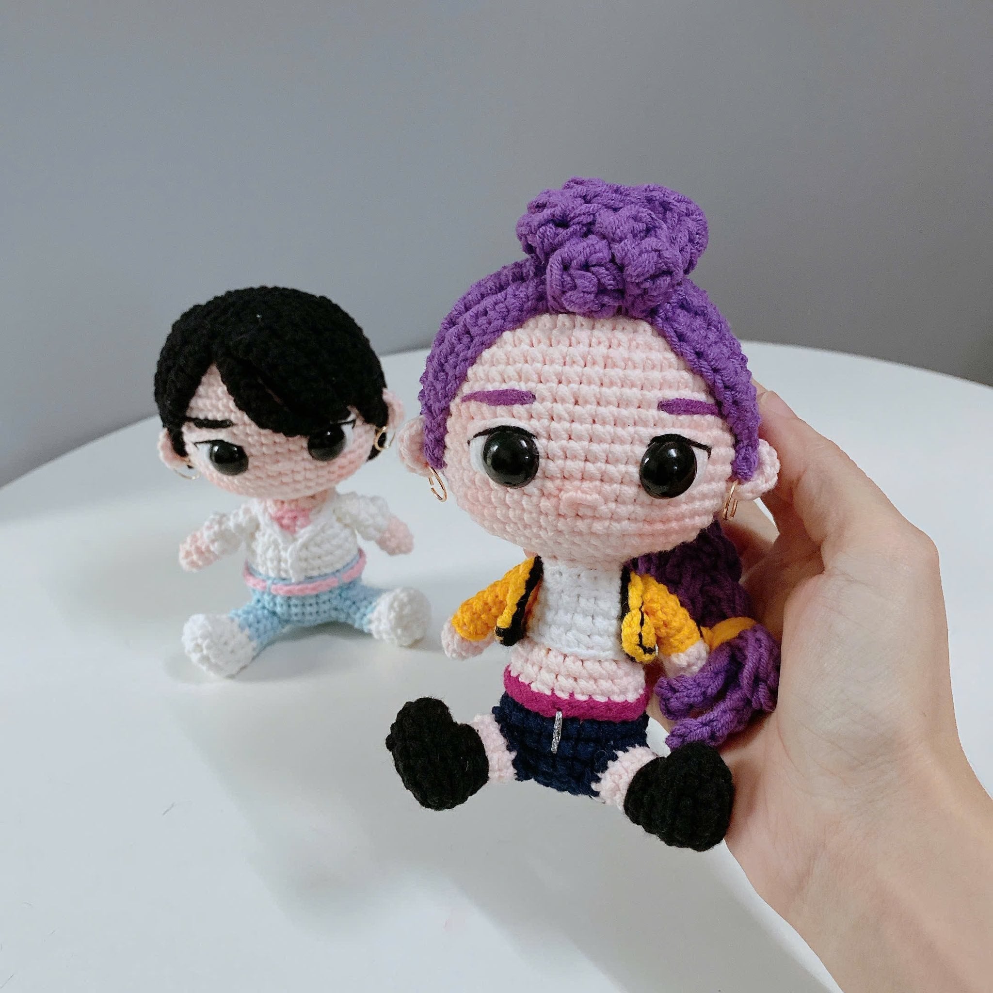 Huntrix crochet doll/kpop demon hunter girl : Mira, Rumi, Zoey, Jinu