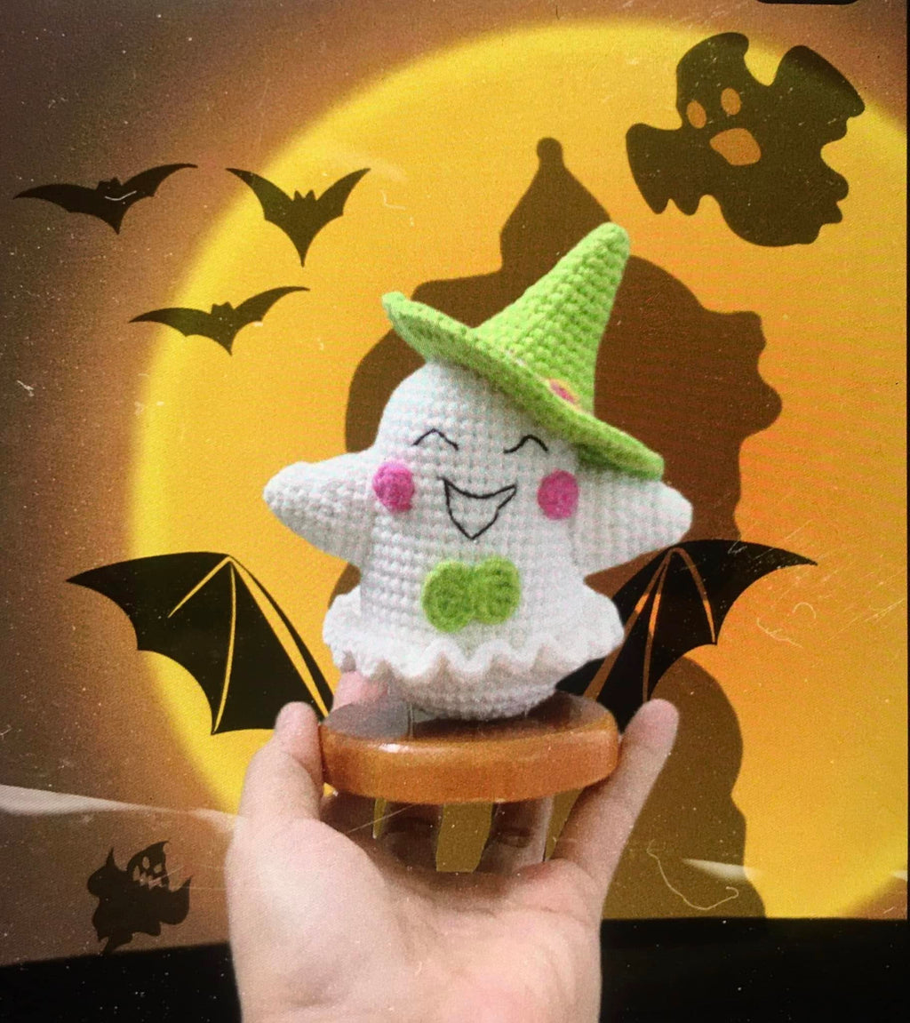 Handmade Crochet Halloween Ghost Plush – Cute Witch Hat Amigurumi